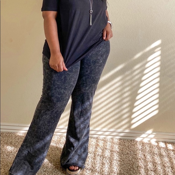 Charcoal Mineral Washed Bell Bottom Plus Size Set - Picture 2 of 2